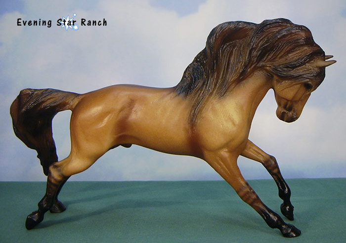 Breyer Classic Charging Mesteno