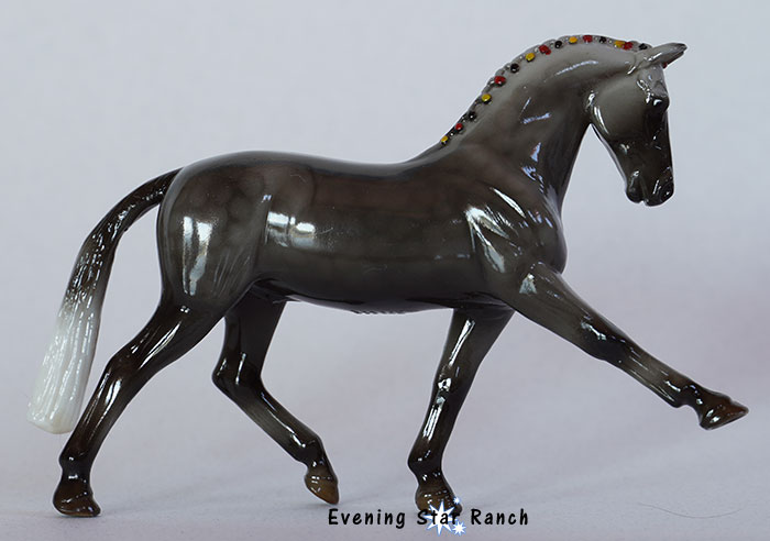 Breyer Stablemate Hanoverian 711507