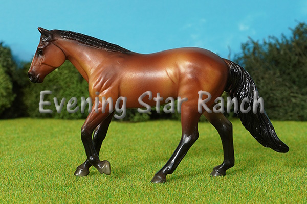 Breyer Stablemate Loping QH - 5886