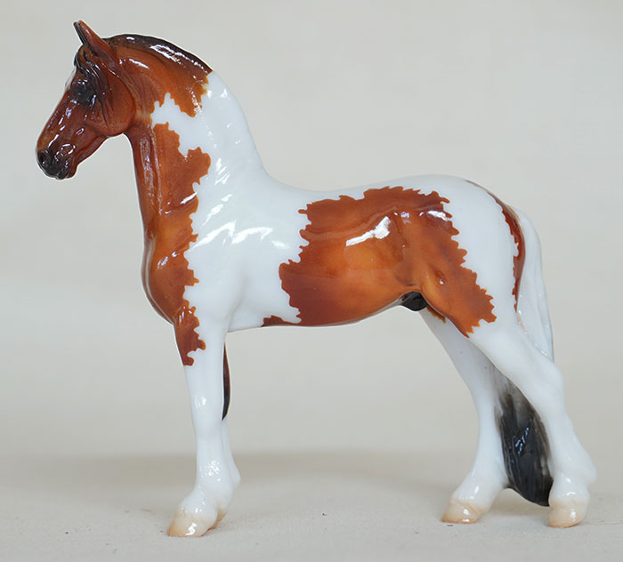 Breyer Stablemate Standing Friesian 712448 Ellington