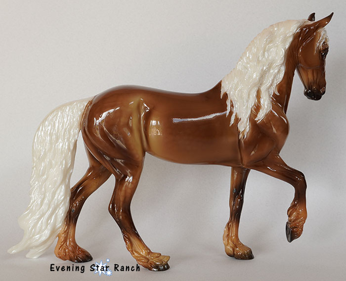 Breyer Traditional Friesian Sporthorse - 711496 Seurat