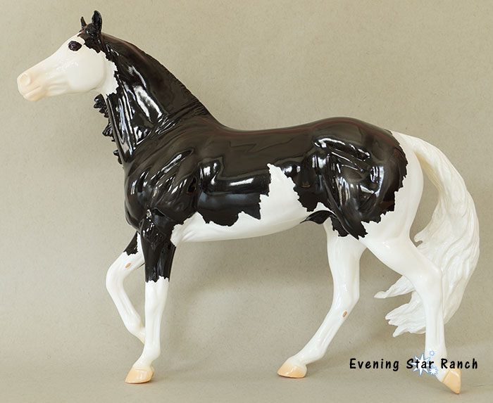 Breyer Traditional Smart Chic Olena - 712511 Jota