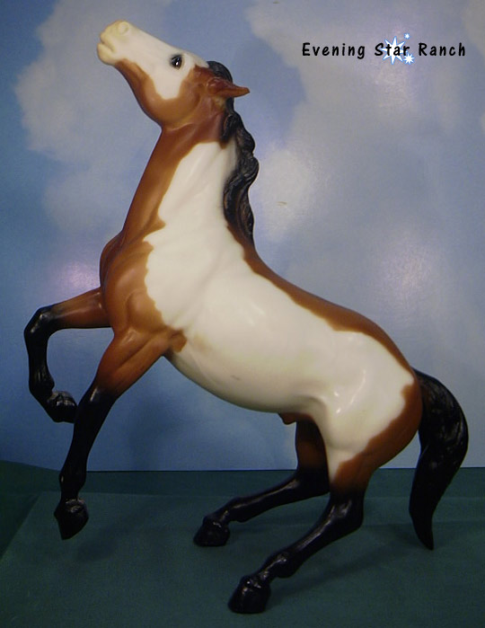 Breyer Traditional Semi-Rearing Mustang - 828