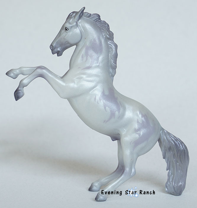 Breyer Stablemate Fighting Stallion - Mini Spirit of Hallowed Eve 712401