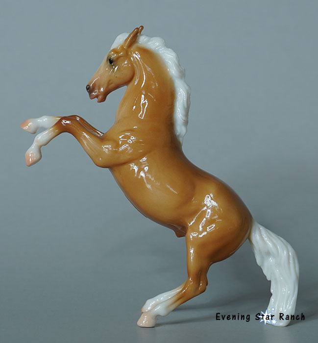 Breyer Stablemate Fighting Stallion - Prince 712369