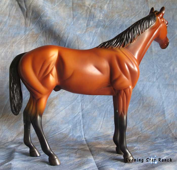 Breyer Classic Show Thoroughbred - 9184 American Pharoah