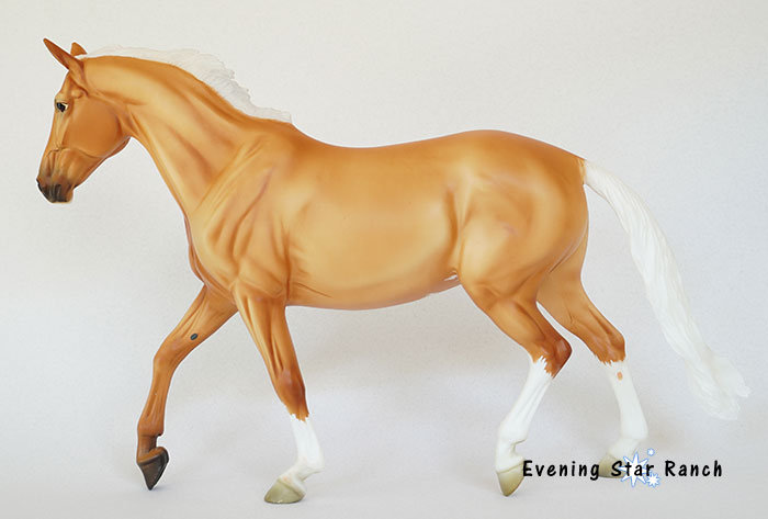 Breyer Traditional Giselle - 711371 Slainte Surprise