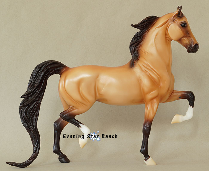 Breyer Traditional National Show Horse - Madison Avenue 1179