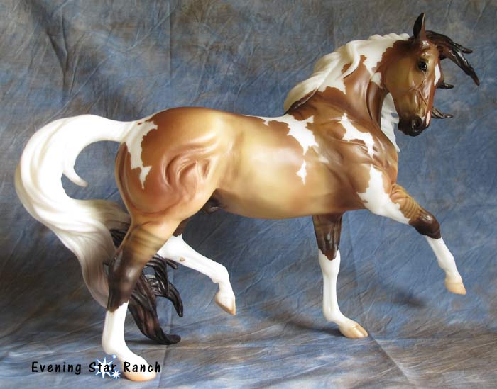 Breyer Traditional Esprit - Samba Surprise 711238